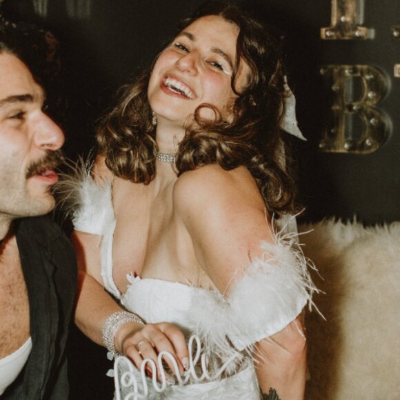 Meet your Posher, Emily - Picture 1 of 1